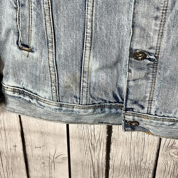 H&M x Coachella distressed/destroyed jean jackets size small - Picture 6 of 16